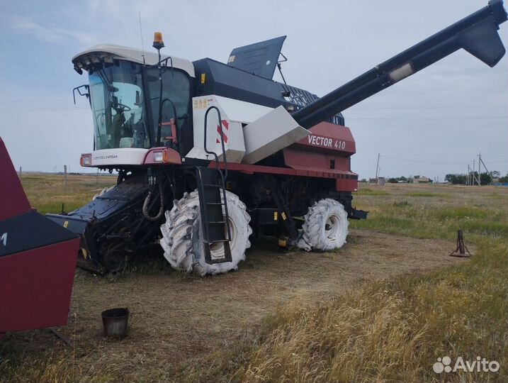 Комбайн Ростсельмаш Vector 410, 2017