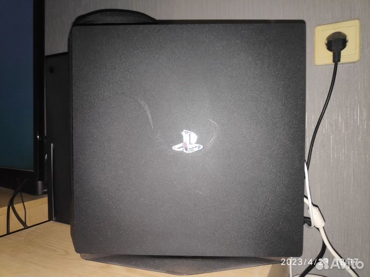 Sony PlayStation 4 pro 1tb ssd