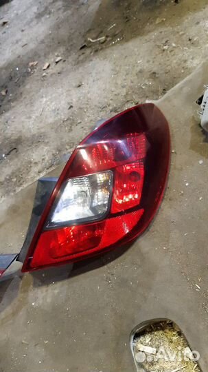 Фонарь задний правый opel corsa D