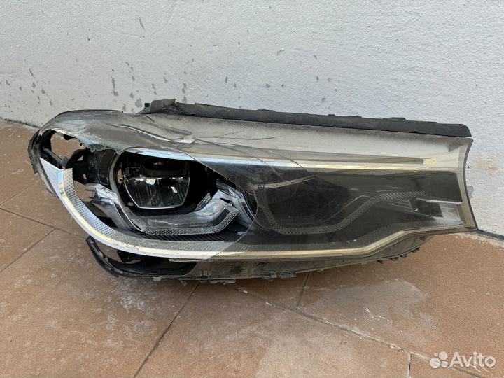 Фара Adaptive LED BMW G30 правая