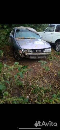 Nissan Almera 1.6 AT, 1999, битый, 300 000 км