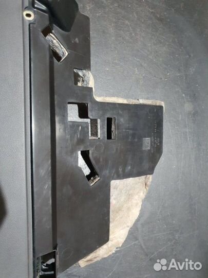 Подрулевой пластик Audi S8 D3 BSM 2006