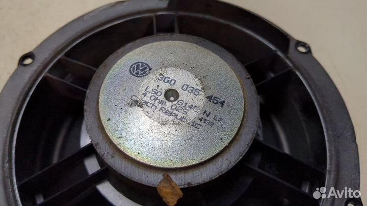Динамик Volkswagen Passat 8 2015, 2016