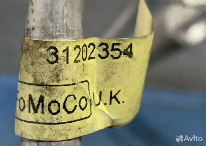 Радиатор гура Volvo V70 3