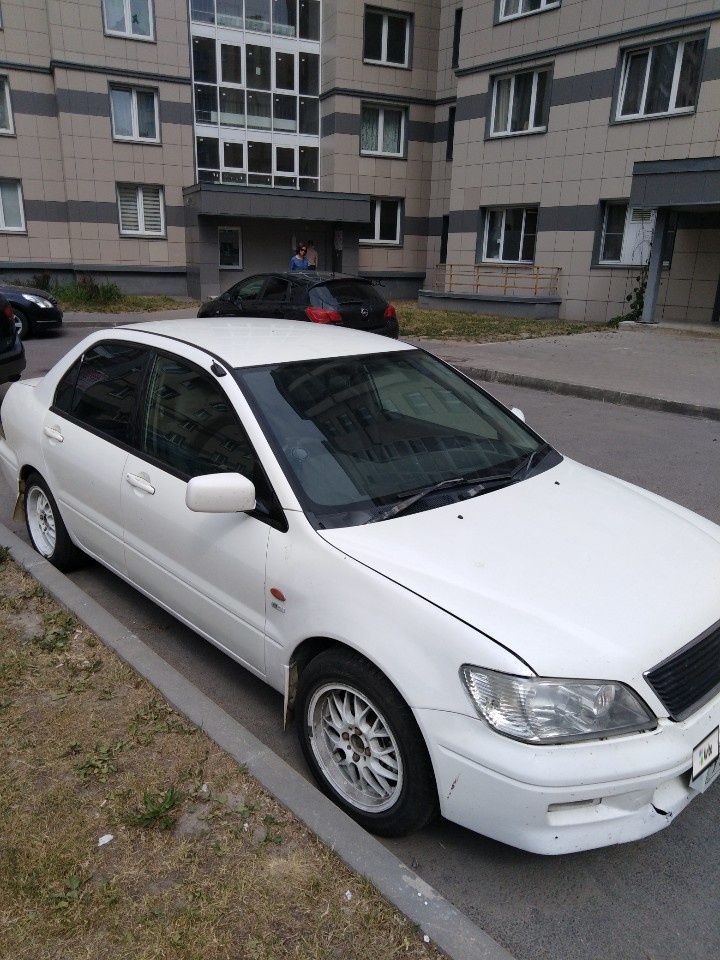 Mitsubishi Lancer: фото владельца