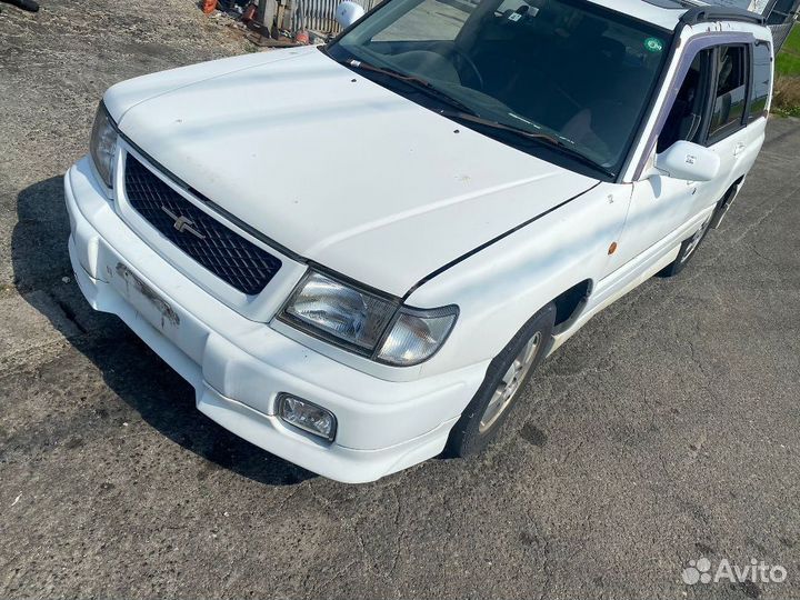 Козырек Subaru Forester SF5