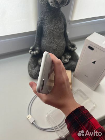 iPhone 8 Plus, 256 ГБ