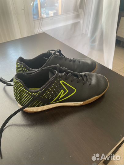 Футбольные бутсы 33 размер