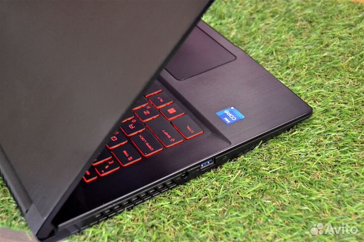 Игровой ноутбук MSI 144Гц RTX 3050+Core i5-11400H