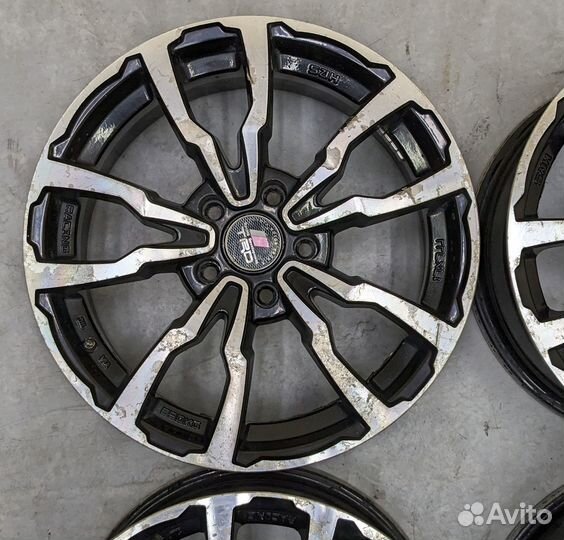 Литые диски R-17 Racing Wheels H-497 (5x114.3)