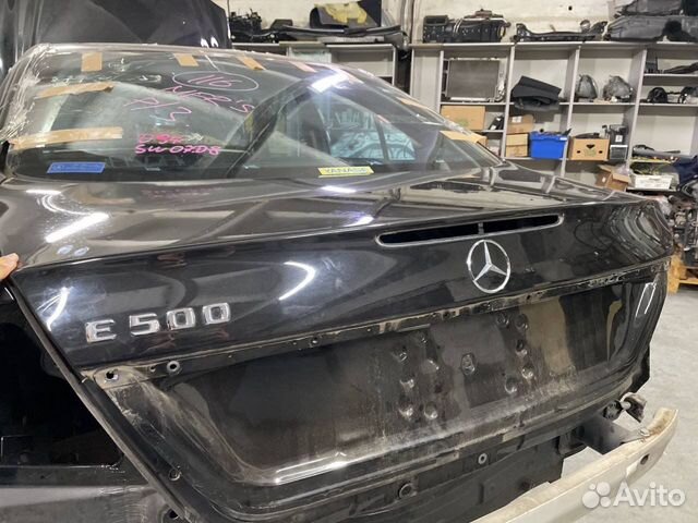 Крышка багажника Mercedes W211