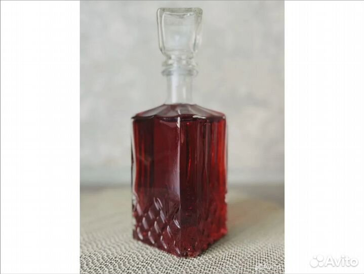 Графины из стекла для хранения алкоголя