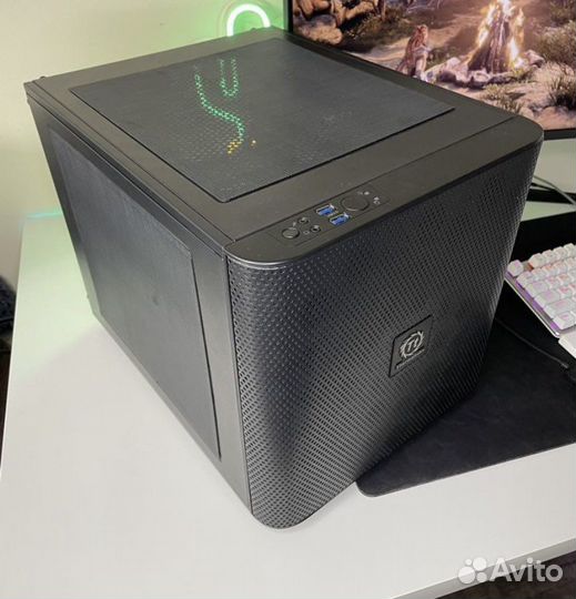 Корпус для компьютера Thermaltake core v21