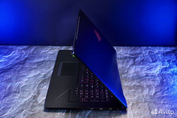 Игровой Asus ROG - Core i7 - GTX 1070 - 512Gb