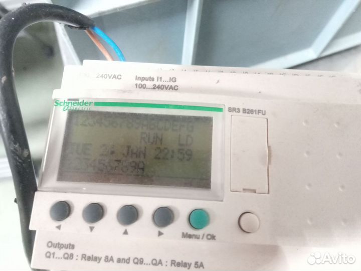 Интеллектуальное реле Schneider Electric SR3B261FU