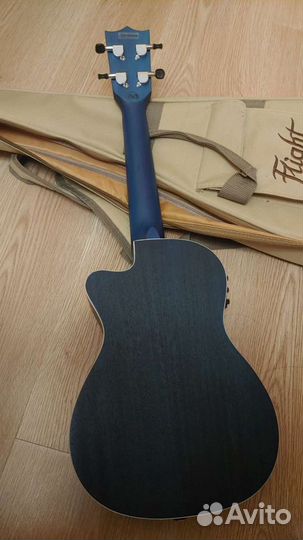 Укулеле концертная Flight с подключением