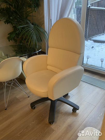 Кресло кожаное Poltrona Frau Ego