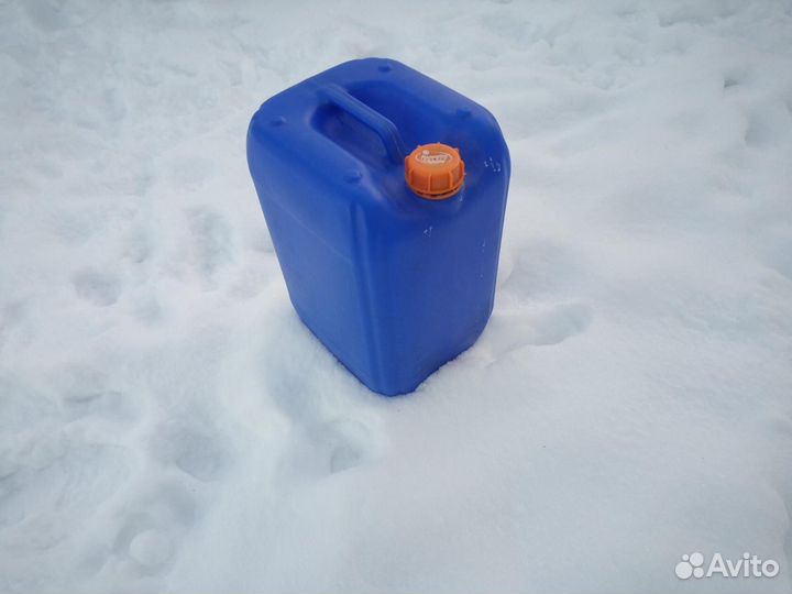 Канистры пластиковые