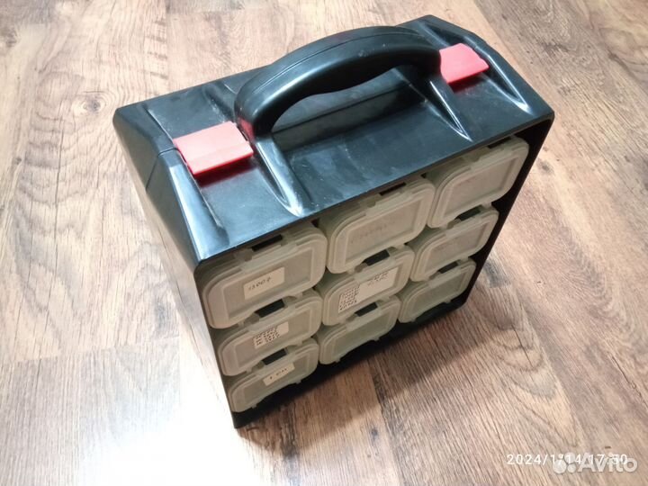 Пластиковый бокс, кейс, ящик для инструментов