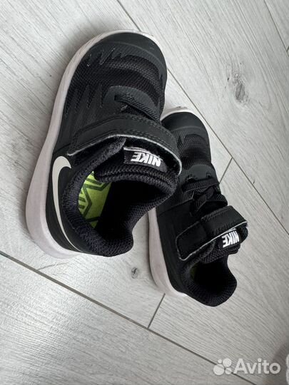 Кроссовки nike б/у