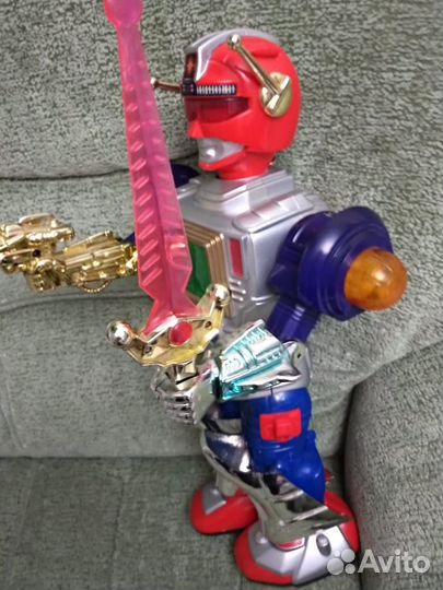 Игрушка робокоп