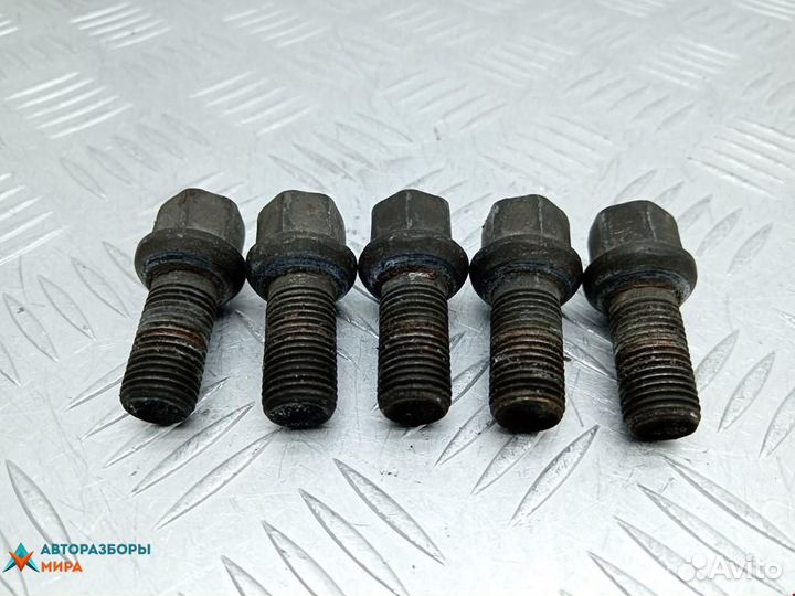 Болт колесный Skoda Fabia 2 (5J) 2009 701601139B