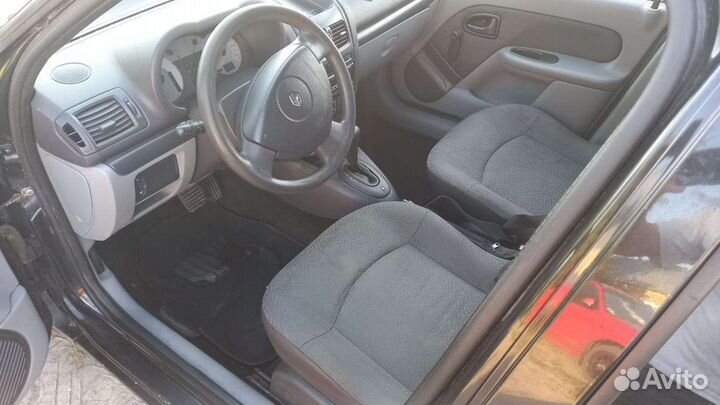 Renault Symbol 1.4 AT, 2006, 150 000 км