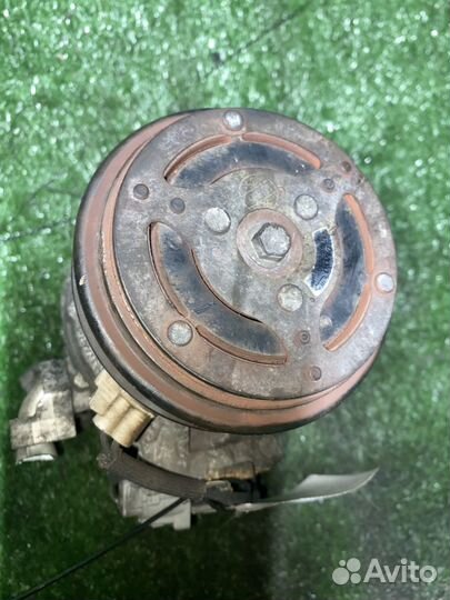 Компрессор кондиционера 1NZ-FE Toyota bB NCP35 447