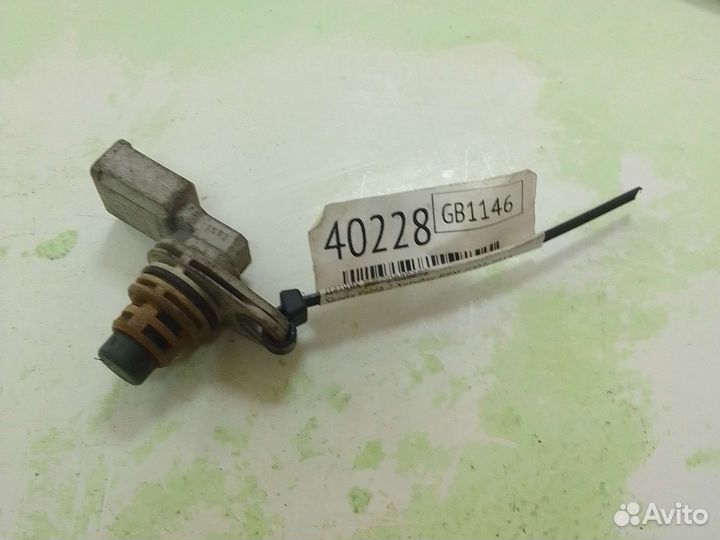 Датчик распредвала Skoda Fabia