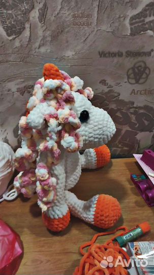 Единорог игрушка вязанный