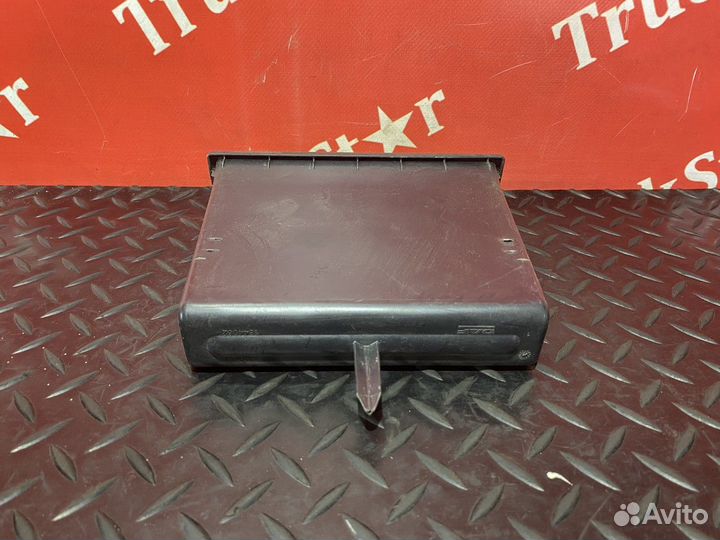 Карман панели приборов 2018 год. Daf XF106