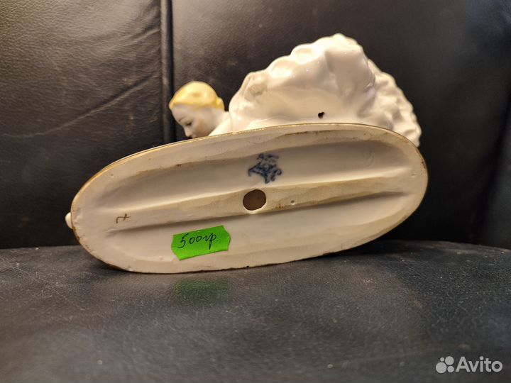 Фарфоровая статуэтка умирающий лебедь