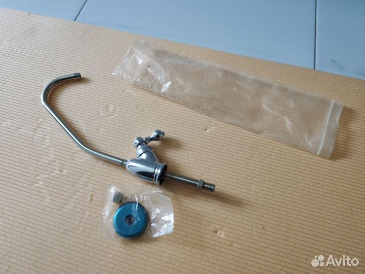 Кран для фильтра питьевой воды