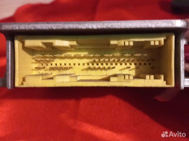 Блок управления Airbag SRS Volkswagen