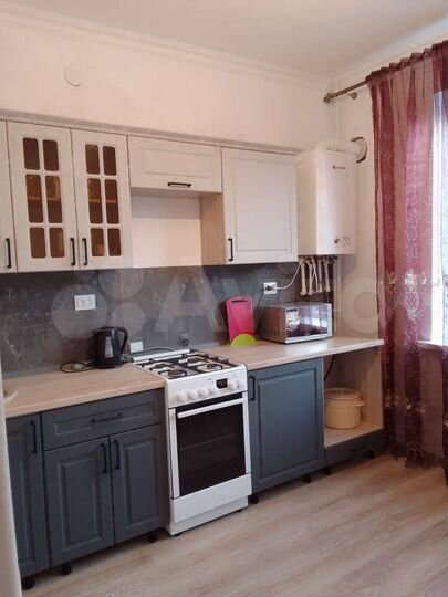 1-к. квартира, 42 м², 1/4 эт.