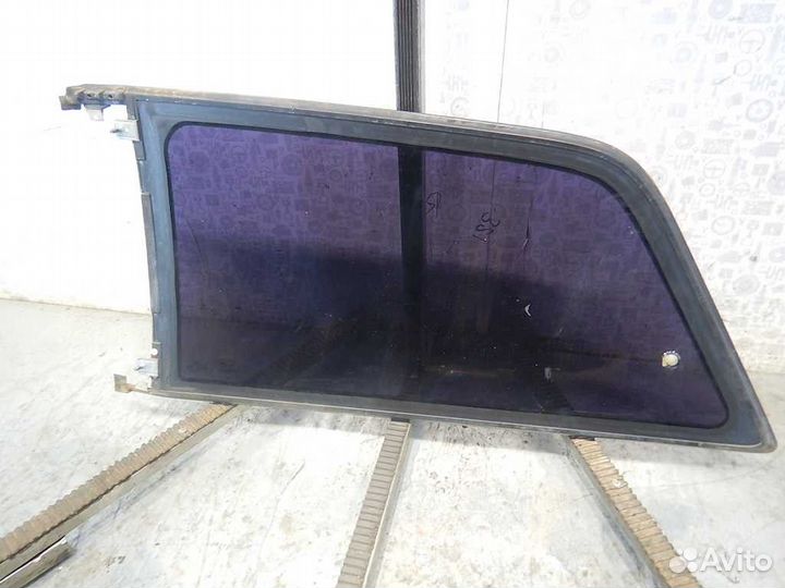 Стекло кузовное боковое правое Audi A3 8L 1998
