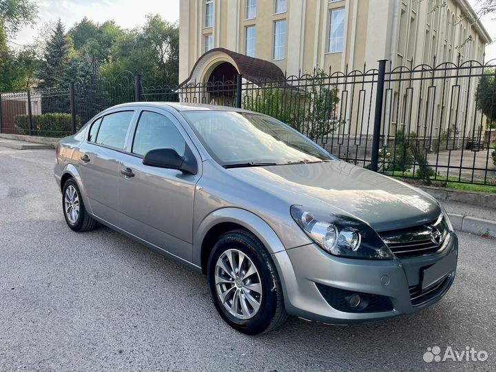 Opel Astra 1.6 МТ, 2012, 177 700 км