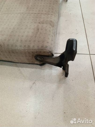 Сиденье заднее левое верхняя часть Mitsubishi Paj