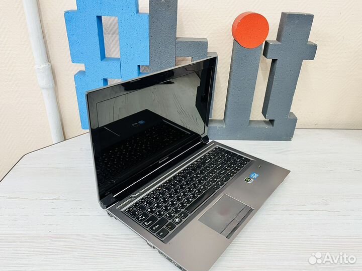 Игровой ноутбук Lenovo i3 + nvidia