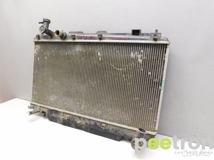 Б/У Б/У Радиатор охлаждения б/у 2.0 1AZ АКПП