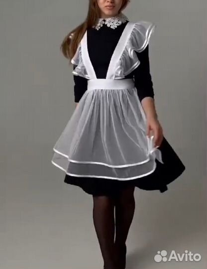 Белый школьный фартук