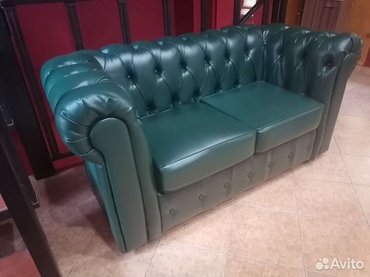 Диван Честер зеленый chesterfield