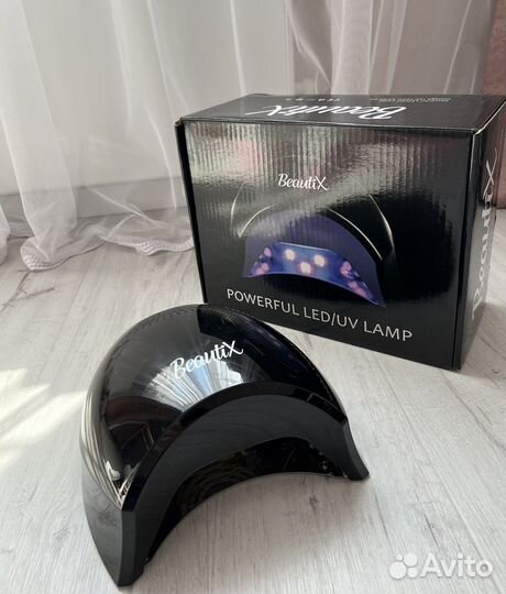 Лампа для сушки ногтей