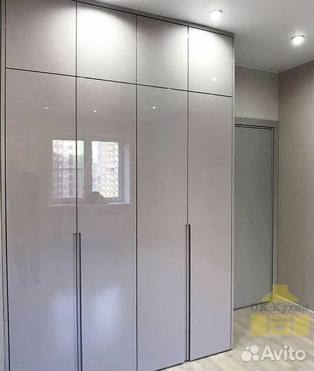 Шкаф навесной