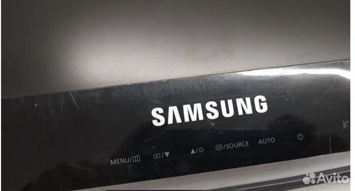 Монитор LCD 22