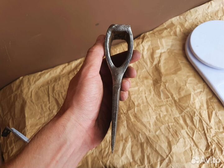 Топор кованый 2011