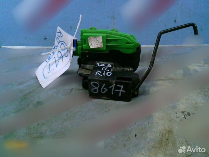 Замок двери задней правой Kia RIO 2011-2017