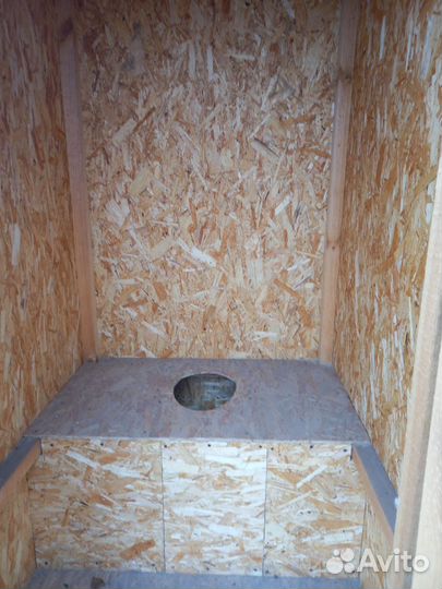 Дачный туалет деревянный