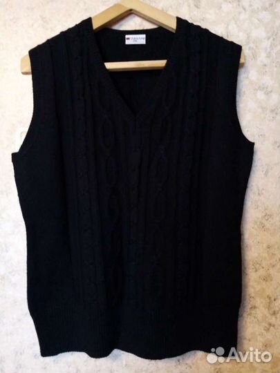 Безрукавки р. 46-48 мужские
