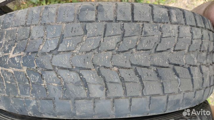 Dunlop Landsman 215/65 R16